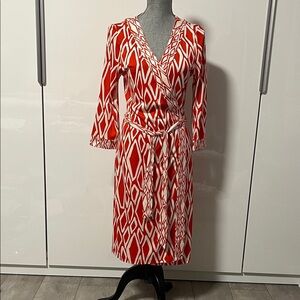 DVF NWOT Silk Burnt Orange Cream Geometric Midi Wrap Dress, Size L 12/14